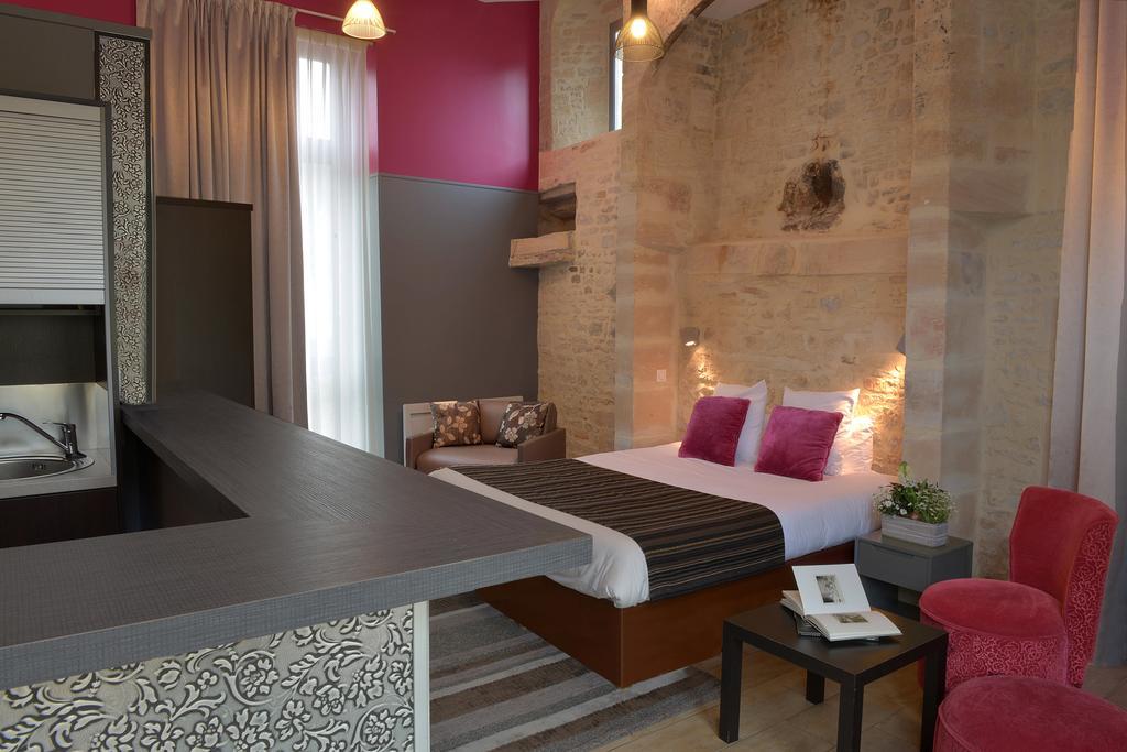 Hotel Reine Mathilde Μπαγιέ Δωμάτιο φωτογραφία