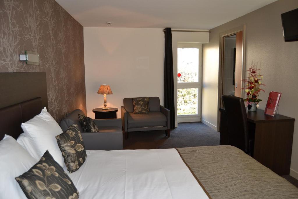 Hotel Reine Mathilde Μπαγιέ Δωμάτιο φωτογραφία
